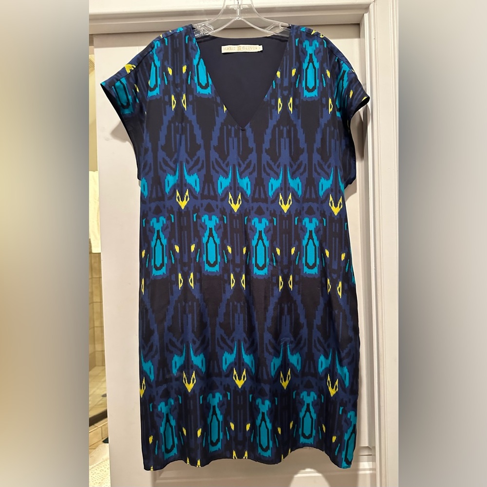 Marie Oliver
Andi Midnight Ikat Silk Dress